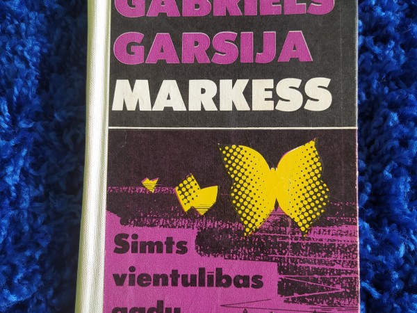 Simts vientulības gadu