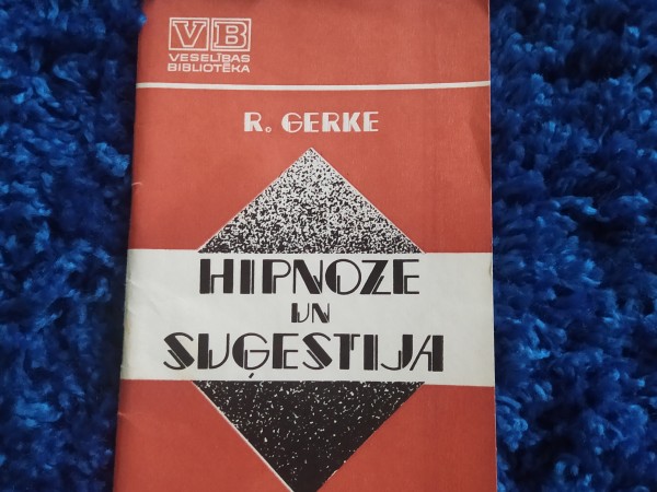 Hipnoze un suģestija