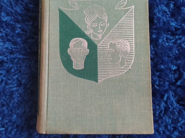 Tīra sieviete patiesīgi aprakstīta