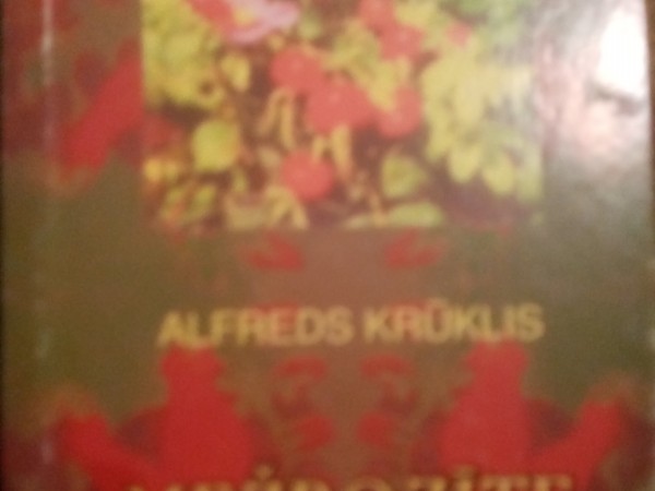 Mežrozīte zied un zied.