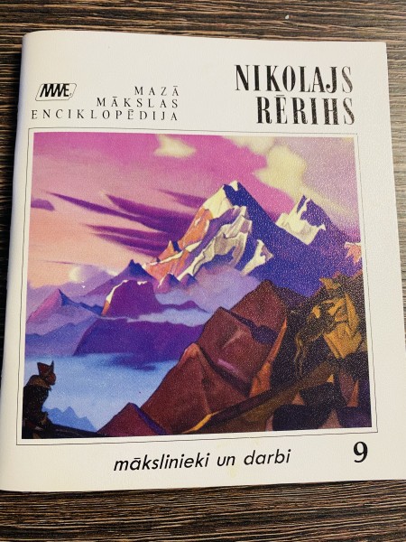 MĀKSLINIEKI UN DARBI