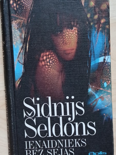 Ienaidnieks bez sejas