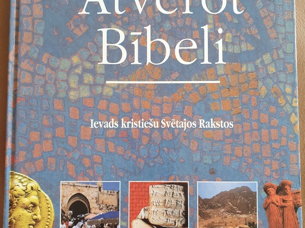 Atverot Bībeli