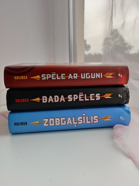 Bada spēļu triloģija