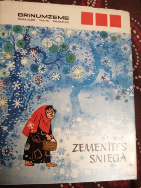 Zemenīte sniegā
