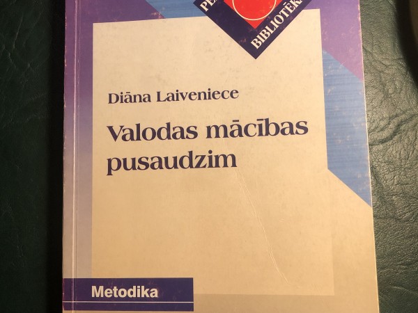 Valodas mācības pusaudzim