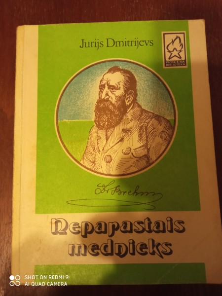 Neparastais mednieks