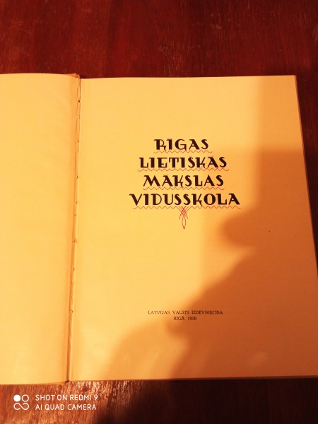 Rīgas lietišķās mākslas vidusskola