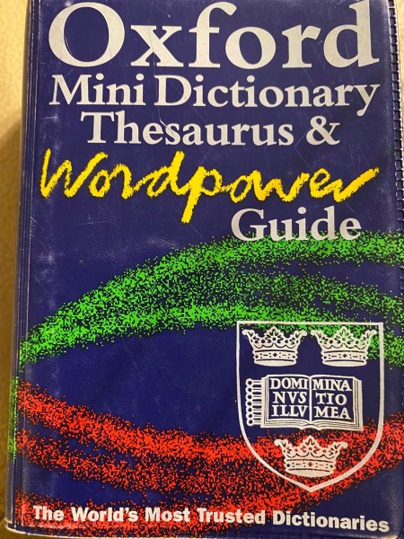 Oxford Mini Dictionary Thesaurus& Wordpower Guide