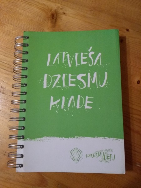 Latvieša dziesmu klade