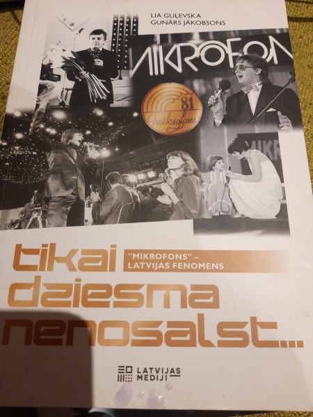 Tikai dziesma nenosalst