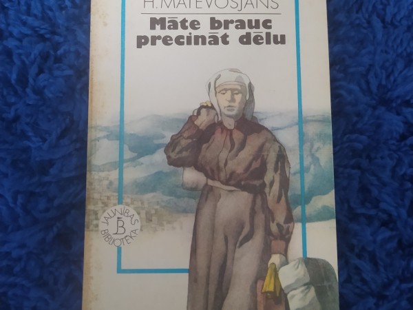 Māte brauc precināt dēlu
