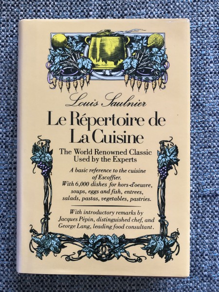 Le Repertoire De La Cuisine: The World Renowned Classic Used by the Experts