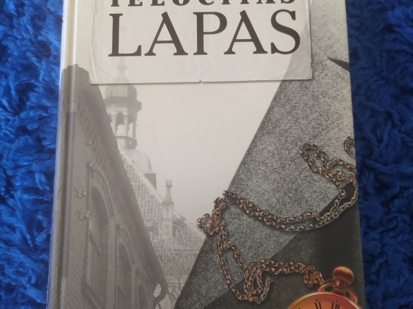 Ielocītās lapas