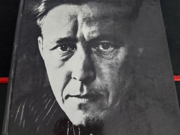 В круге первом