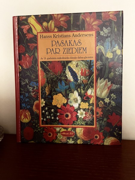 Pasakas par ziediem