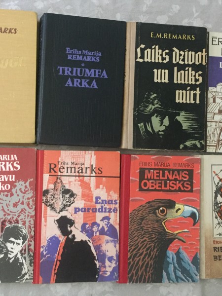 Ē.M.Remarks, grāmatu kolekcija 