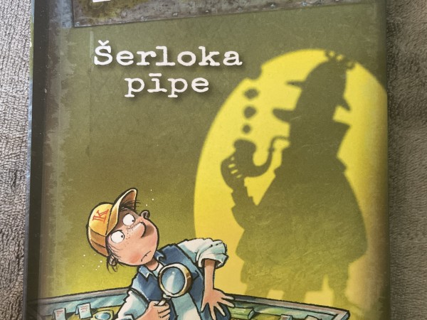 Izmeklē kviatovskis Šerloka pīpe