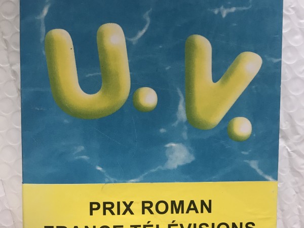 U. V.
