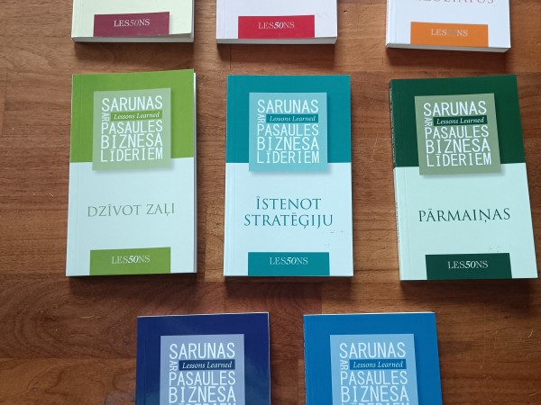 Sarunas ar pasaules biznesa līderiem sērija 8 grāmtas