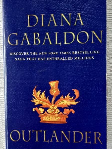 Outlander (Outlander series 1st book)