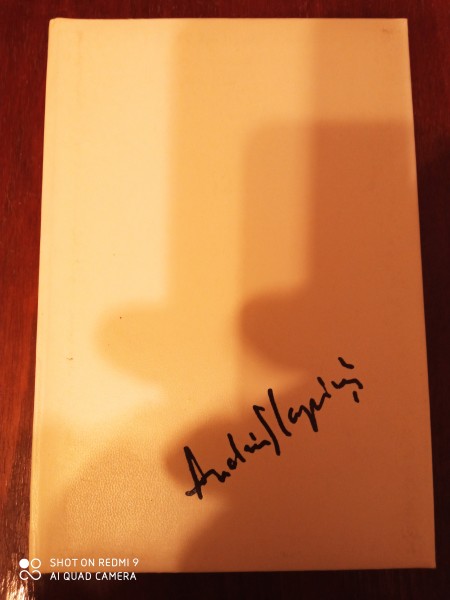 Man kalna virsotnē ir tālas mājas