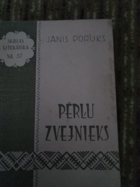 Pērļu zveinieks