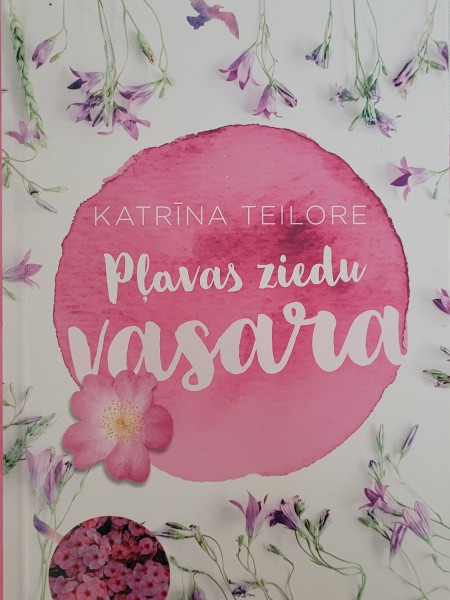 Pļavas ziedu vasara