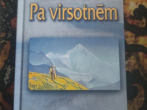 Pa virsotnēm