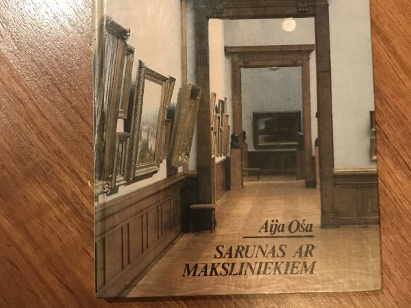 Sarunas ar māksliniekiem