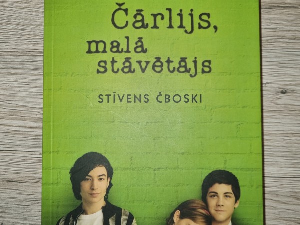 Čārlijs  malā stāvētājs