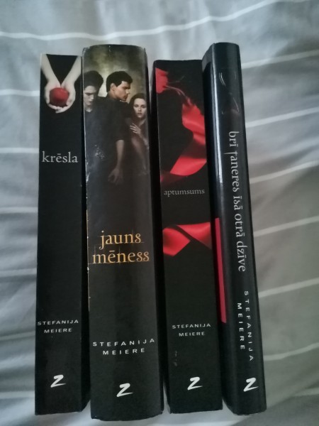 Krēslas sēriju grāmatas(nav rītausmas)