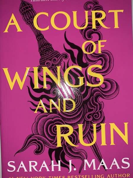 A Court of Wings and Ruin