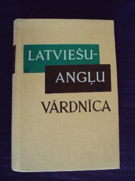 latviešu-angļu vārdnīca