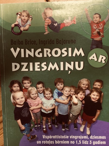 Vingrosim ar dziesmiņu
