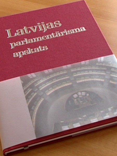 Latvijas parlamentārisma apskats