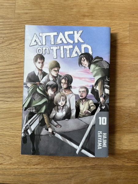 Attack on titan 10