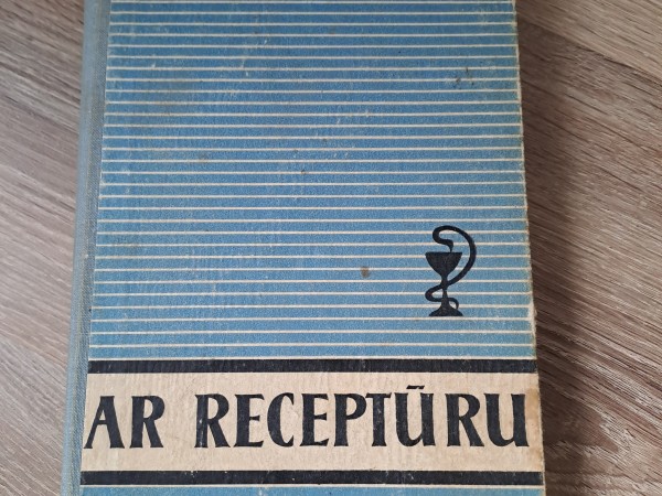 Farmakoliģija ar receptūru