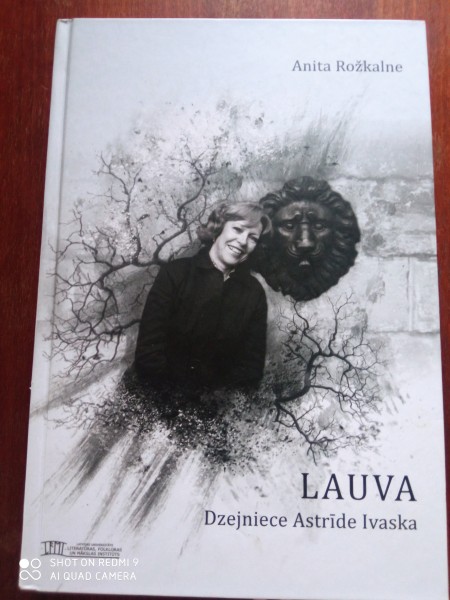 Lauva Dzejniece Astrīda Ivaska