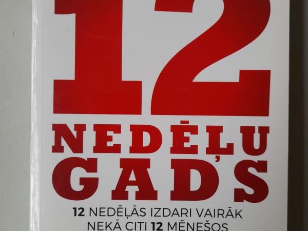 12 nedēļu gads