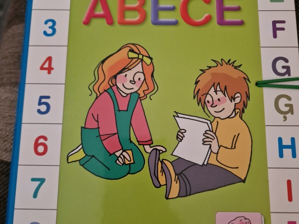 Magnētiskā saliekamā ābece