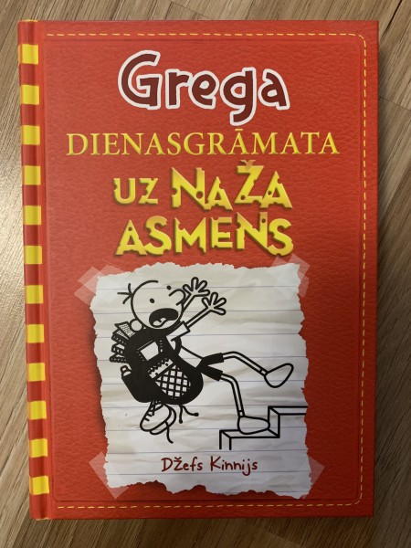 Grega dienasgrāmata 11. Uz naža asmens.
