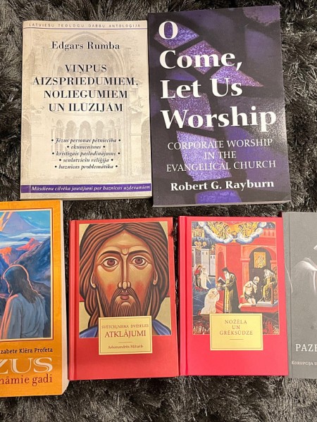 Viņpus aizspriedumiem