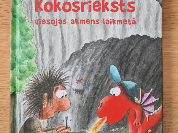 Mazais pūķis Kokosrieksts viesojas akmens laikmetā