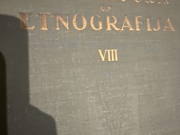 Arheoloģija un etnogrāfija VIII