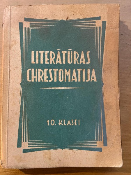 Literātūras chrestomatija 10.klasei