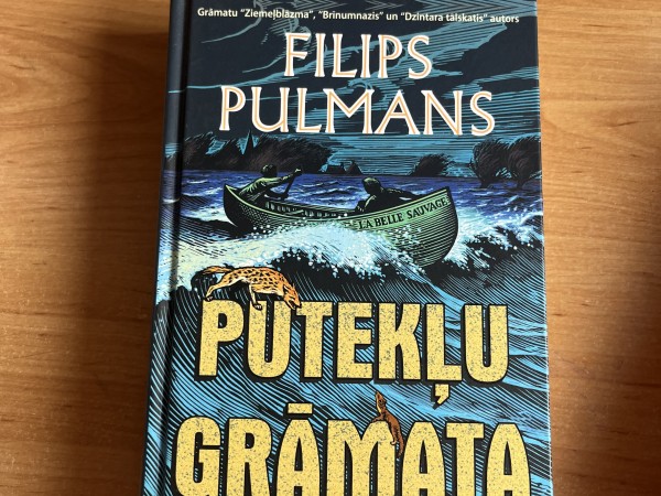Putekļu grāmata
