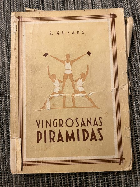 Vingrošanas piramīdas