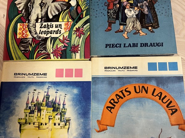 Zaķis un leopards. Circenis pelnos. Pieci labi draugi. Arats un lauva.