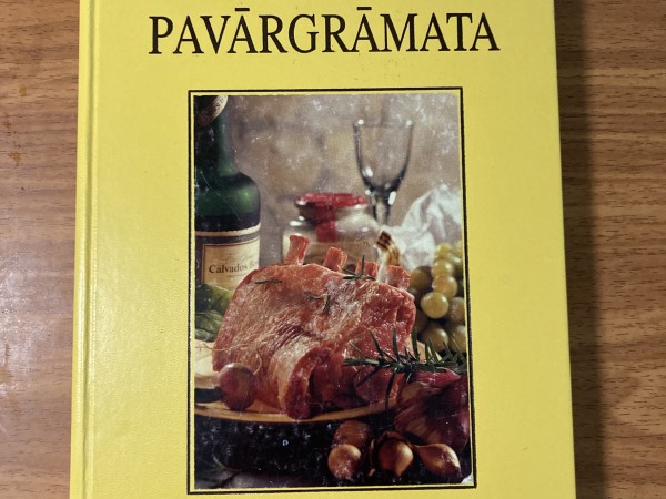 LIELĀ PAVĀRGRĀMATA